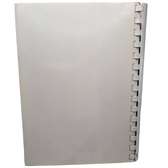 Entertaining Arts Cookbook University Of Iowa Recipe Book Performers Patrons - Picture 2 of 16